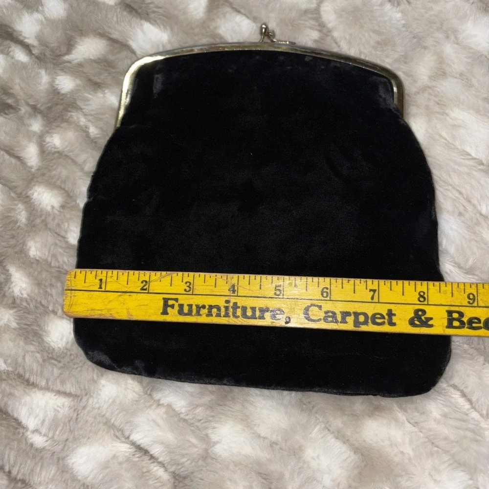 Vintage‎ 1960's Black Evening Bag Clutch Purse Gold KISS Lock Simplistic